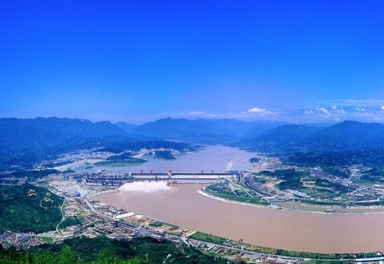 三峡大坝.jpg